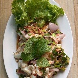 ลาบปลาหมึก