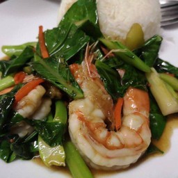 ผัดคะน้า (stir fried kale)