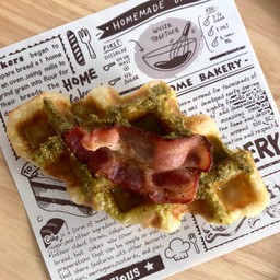 Bacon Pesto Croffle (1 ชิ้น)