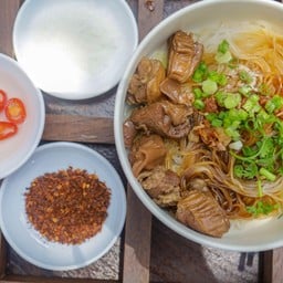 ก๋วยเตี๋ยวกัญชา รสเด็ด - อาหารเครื่องดื่ม