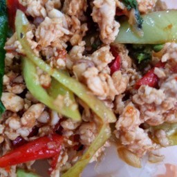 ผัดกะเพราเส้นใหญ่