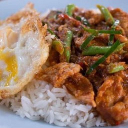 ผัดพริกแกง+ข้าว+ไข่ดาว