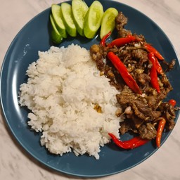 (กะเพรา-หมูทอดกระเทียมพริกสด )ครัวต๊อกต๋อย