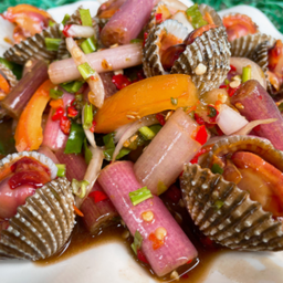 ยำสายบัวหอยแครง