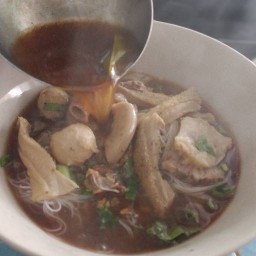 เจ๊ไฝ(เจ้าเก่า)ต้มนื้อเครื่องใน ลพบุรี1