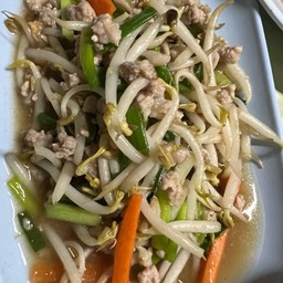 ถั่วงอกเต้าหู้หมูสับ