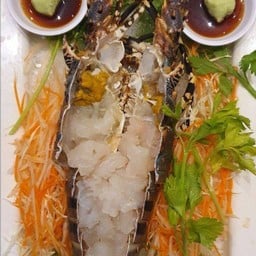 กุ้งมังกรซาซิมิ