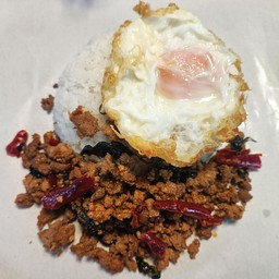 กะเพรา ป.ตรี & ปังปิ้ง เกาะขวางซอย1 ซอยลำบริการ