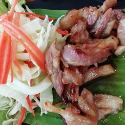 คอหมูย่าง จานใหญ่