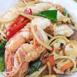 สปาเก็ตตี้ขี้เมา