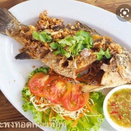 ปลากะพงทอดกระเทียม(ตัว)