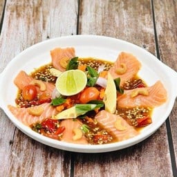 ยำแซลมอนไข่กุ้ง