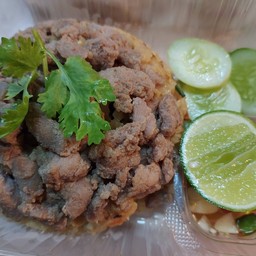 ข้าวผัดไข่ใส่หมู