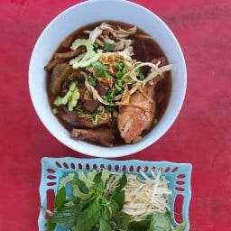 ร้านก๊วยเตี๋ยวไก่ตุ๋นมะระ(เมืองสุรินทร์)สาขาพระสมุทรเจดีย์ พระสมุทรเจดีย์
