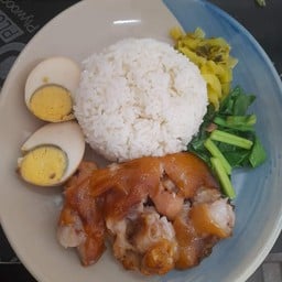 ไอดีเจขาหมูสาขา2 ข้าวขาหมู อาหารตามสั่ง