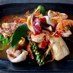 ผัดฉ่าทะเล