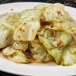 กะหล่ำปลีผัดน้ำปลา