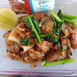 อาหารตามสั่งป้าต้อม