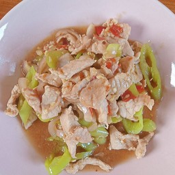 ผัดพริกหมู(กับข้าว)