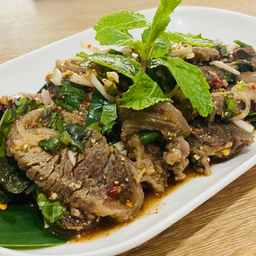 น้ำตกเนื้อน่องลาย