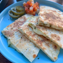 Cheese Quesadilla เกซาดิญ่าชีส