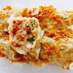 เกี๊ยวหมูทรงเครื่อง