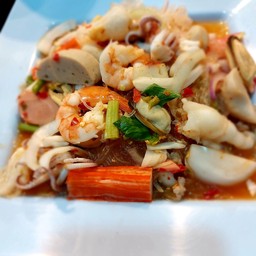 ยำวุ้นเส้นรวมมิตร