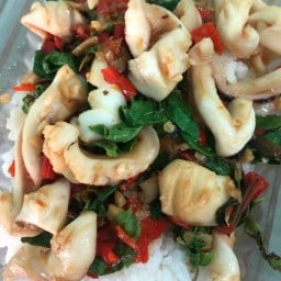 มีตังค์ กระเพราแซ่บบบ