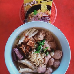 เส้นม่ามาหมูสับ