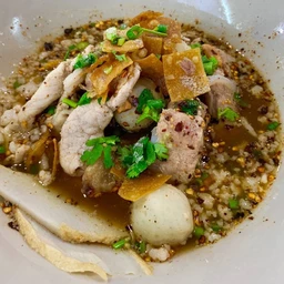 เกาเหลาต้มยำหมูโบราณ