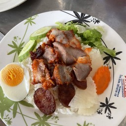 ข้าวหมูแดง