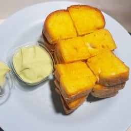 ปังปิ้ง เนย จิ้ม สังขยาลาวาใบเตยหอมแท้ (3แผ่น)