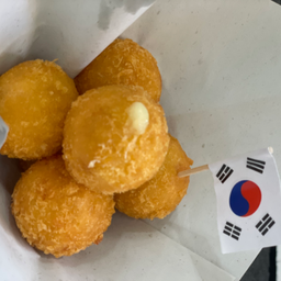 ชีสบอลลาวา 5 ลูก