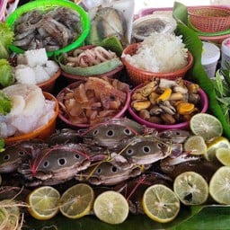 ยำมะม่วงรวมมิตร+ทะเล