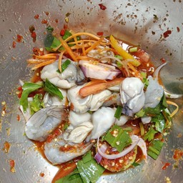 เหลาหอยนางรมกุ้งสด