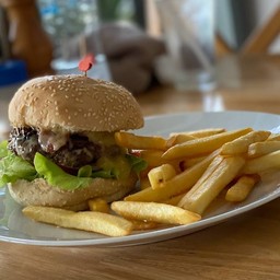 Cheese burger and fries