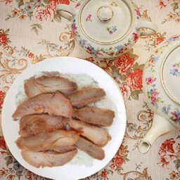 ข้าวเหนียวหมูเค็ม