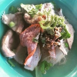 ร้านก๋วยเตี๋ยวจ๊ะโอ๋