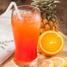 น้ำพั้นซ์โซดาแก้วถัง