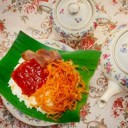 [อร่อยซ่ากับโค้ก] ข้าวเหนียวหมูเค็ม หวาน  ฝอย +  โค้ก ออริจินัล (กระป๋อง)