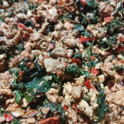 กะเพรา กุ๊กตั้ม