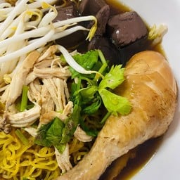 วรรณภาก๋วยเตี๋ยวไก่มะระทาวน์อินทาวน์