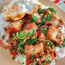 อาหารตามสั่ง (พี่น้อย) ปากซอยเรวดี 44 ถนน เรวดี 44หน้าร้านทอง (54)