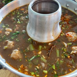 ทองแท้ก๋วยเตี๋ยวเรือ สาขาโคกมะตูม