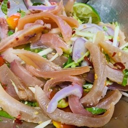 ยำหมึกกรอบ