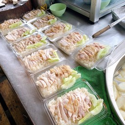 ข้าวมันไก่ต้ม 3 กล่อง