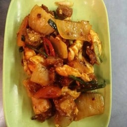 หมูกรอบผัดไข่เค็ม