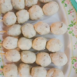 ลูกชิ้นสาหร่ายไก่ทอด