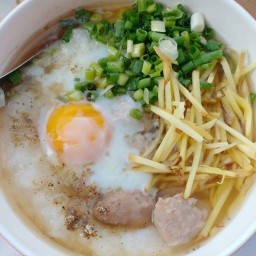 โจ๊กหมูอารมณ์ดี