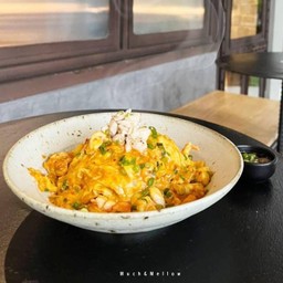 ข้าวปูผัดผงกระหรี่ไข่ข้น